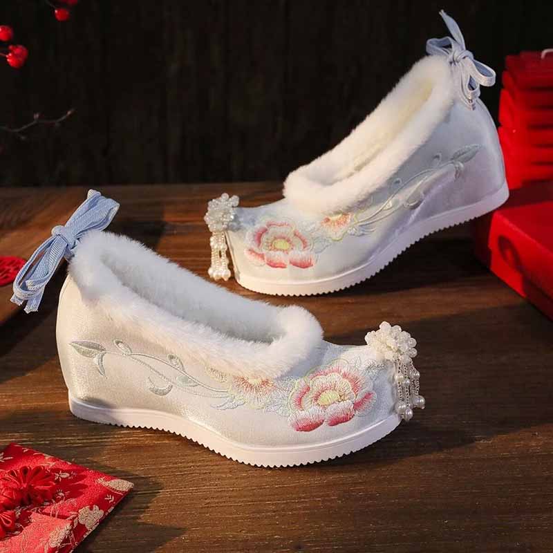 Embroidery Cloth - Ukuran Besar Wanita 41 # Sepatu
