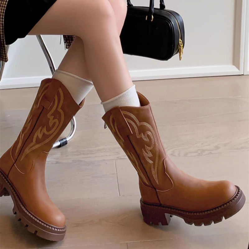 Sepatu Boots Wanita Setengah T - Embroidery On Leather ulasan dan harga
