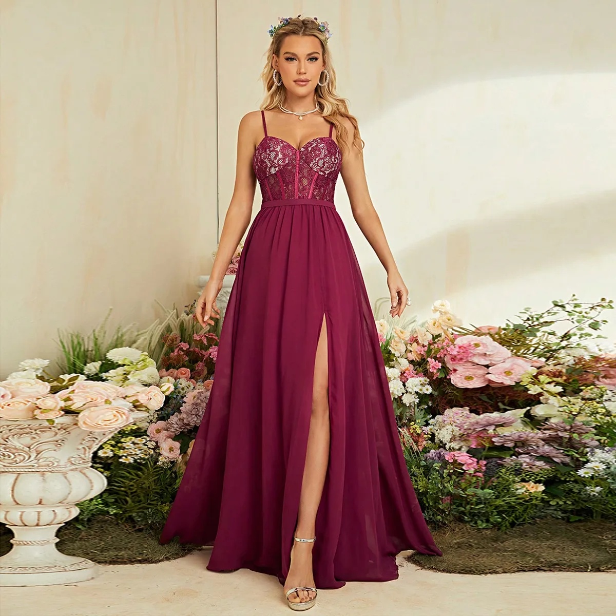 Gaun malam panjang dengan tali - Embroidery Online Designs ulasan dan harga