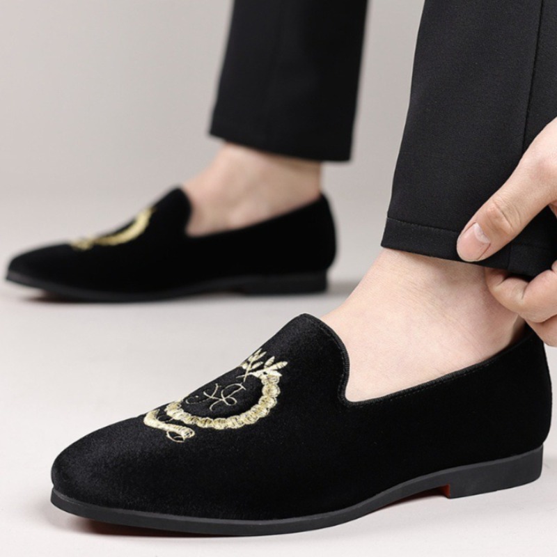 Sepatu Kasual Bordir Kulit Sue - Embroidery On Leather ulasan dan harga