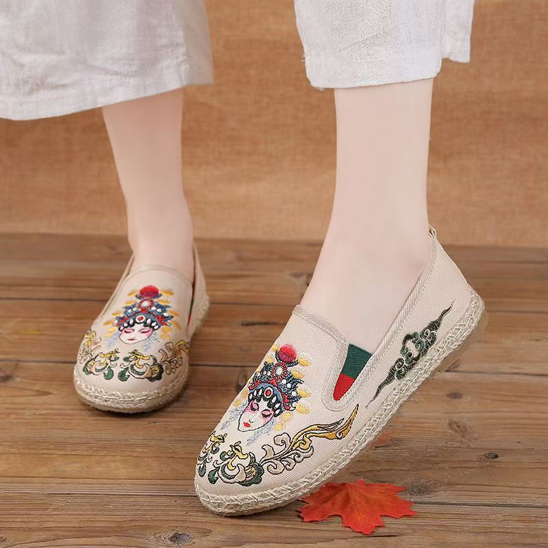 Sepatu Wanita Sol Datar Bordir - Embroidery Cloth ulasan dan harga