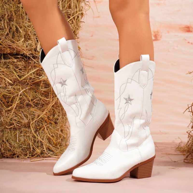 Sepatu Bot Wanita Setengah Bet - Embroidery On Leather ulasan dan harga