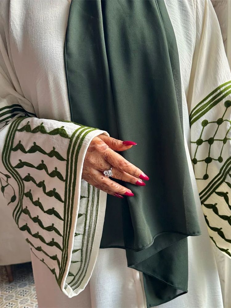 Linen kupu-kupu bordir terbuka - Embroidery Kebaya ulasan dan harga
